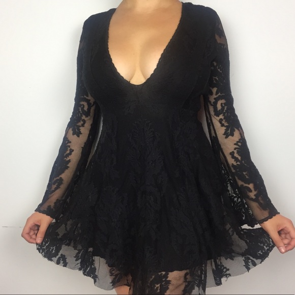 Free People Dresses & Skirts - FREE PEOPLE Boho Feminine Lace Bell Sleeve Dress 4